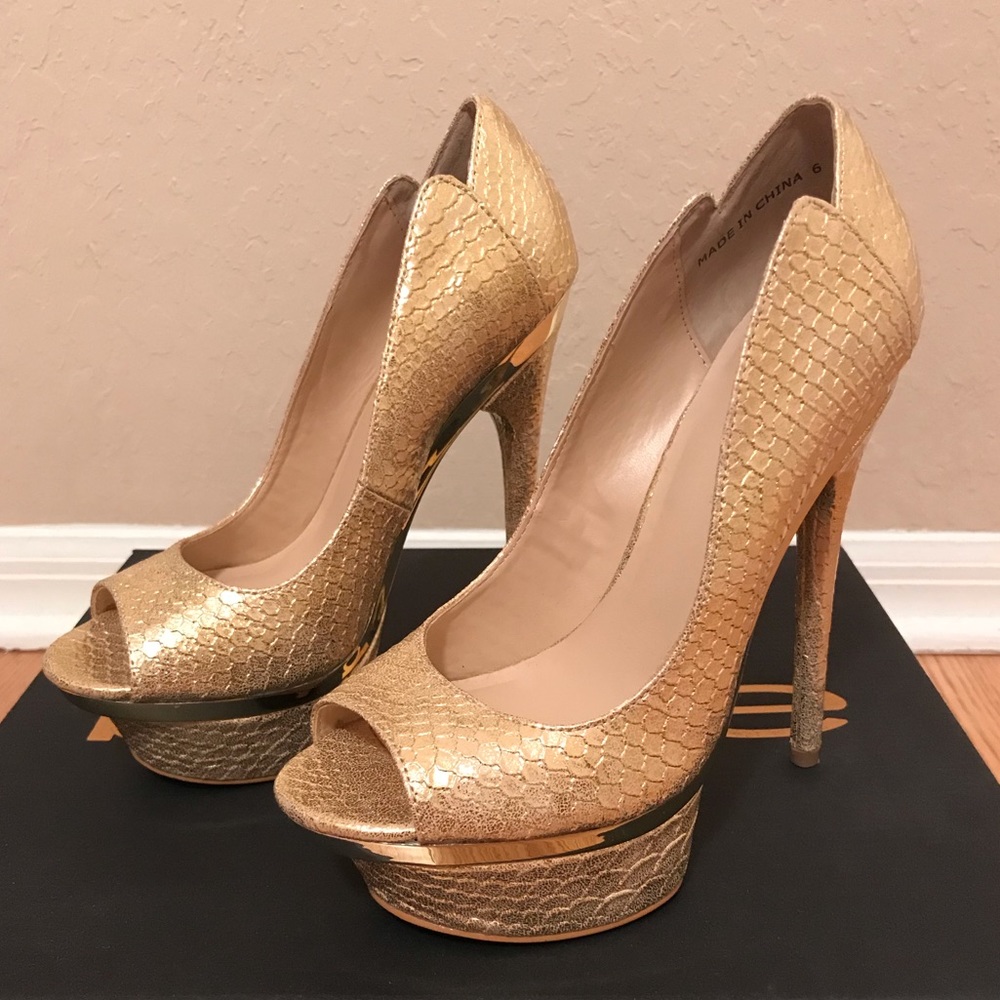 Bebe Gold Farah Heels size 6